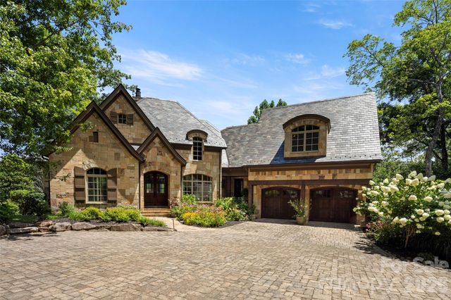 1829 Bella Vista Court, Arden, NC 28704