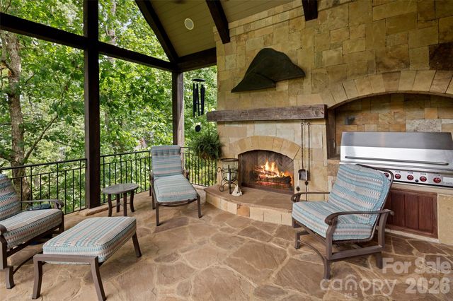 1829 Bella Vista Court, Arden, NC 28704