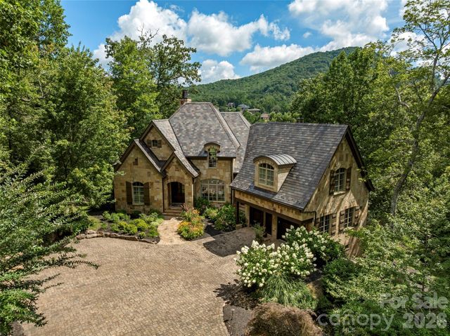 1829 Bella Vista Court, Arden, NC 28704