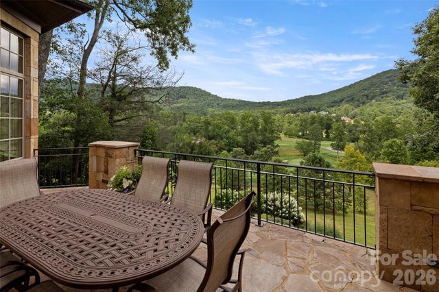 1829 Bella Vista Court, Arden, NC 28704