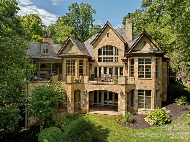 1829 Bella Vista Court, Arden, NC 28704