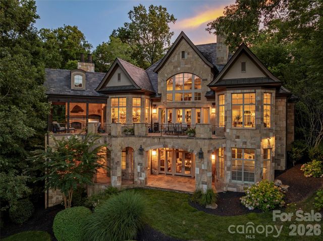 1829 Bella Vista Court, Arden, NC 28704