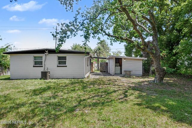 913 DEPAUL Drive, Jacksonville, FL 32218