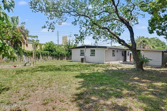 913 DEPAUL Drive, Jacksonville, FL 32218
