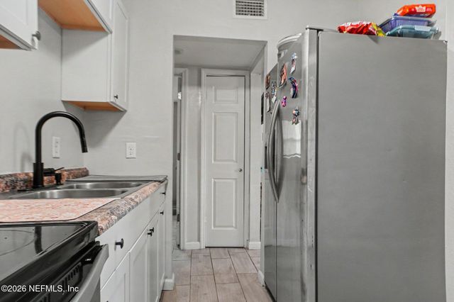913 DEPAUL Drive, Jacksonville, FL 32218