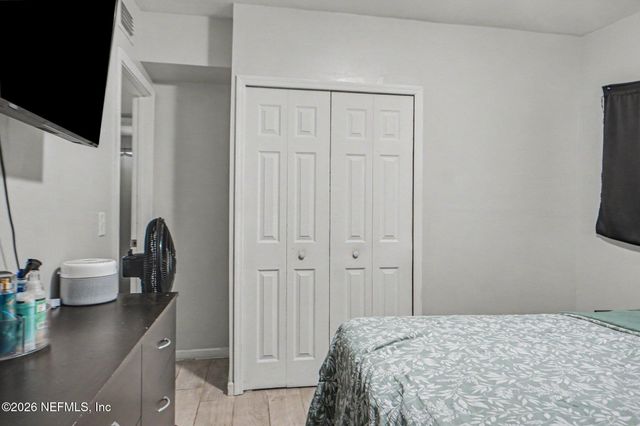 913 DEPAUL Drive, Jacksonville, FL 32218