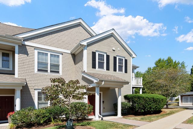 50 Seven Springs Lane A, Burlington, MA 01803