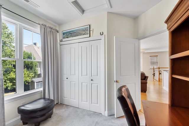50 Seven Springs Lane A, Burlington, MA 01803