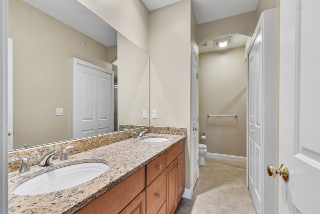50 Seven Springs Lane A, Burlington, MA 01803