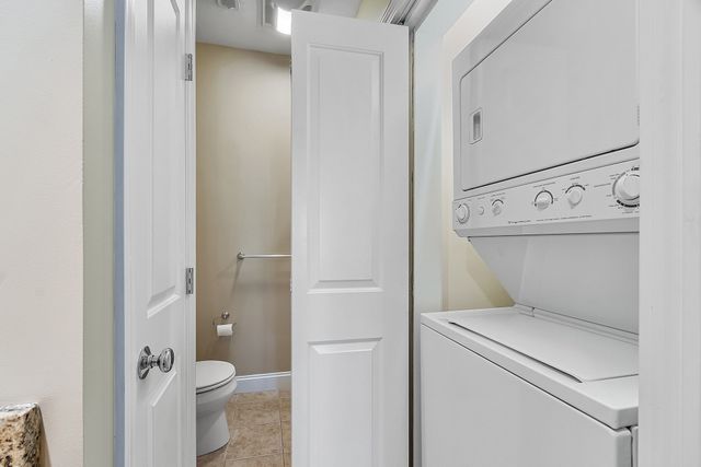 50 Seven Springs Lane A, Burlington, MA 01803