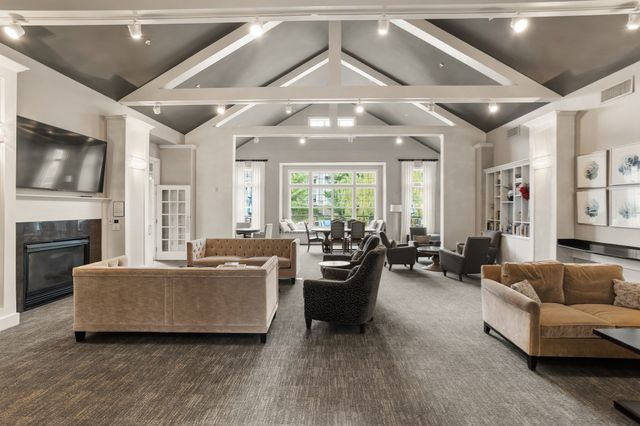 50 Seven Springs Lane A, Burlington, MA 01803