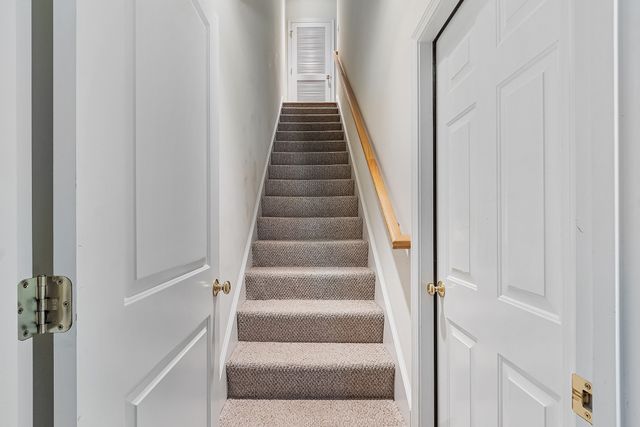 50 Seven Springs Lane A, Burlington, MA 01803