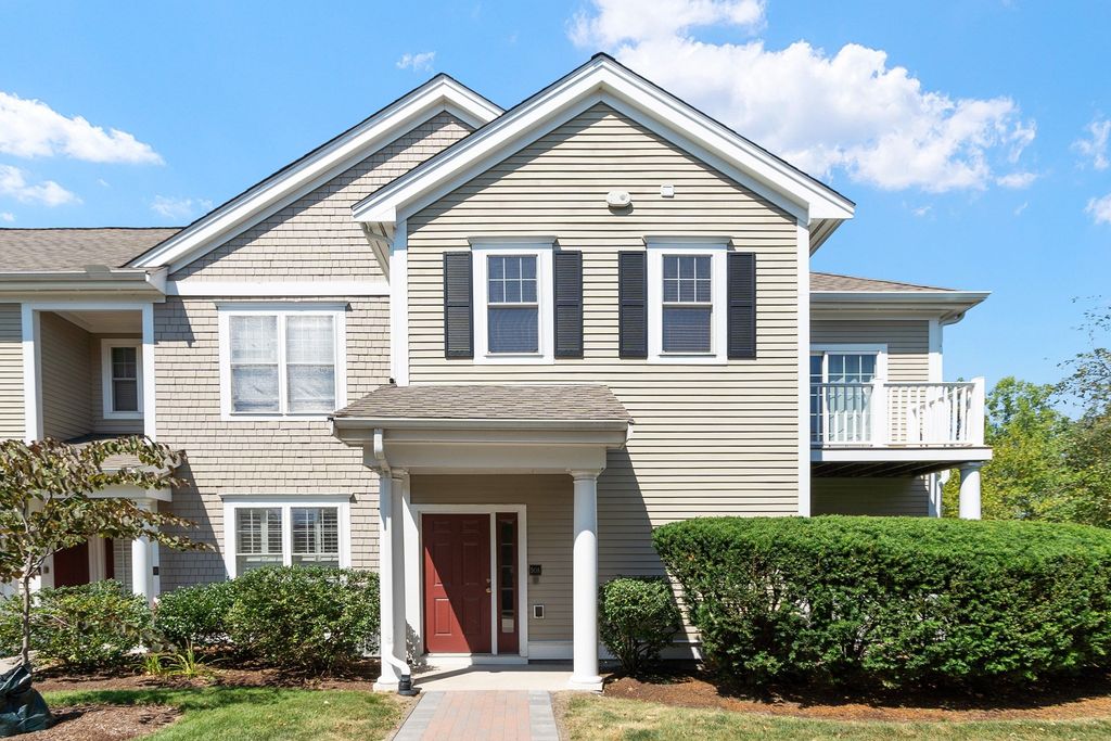 50 Seven Springs Lane A, Burlington, MA 01803