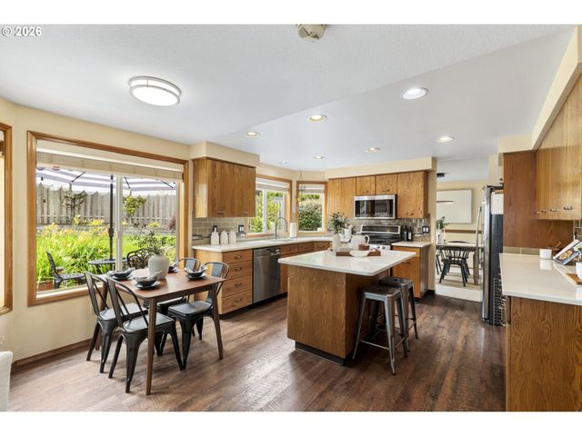 16503 Ne 27TH Ct, Ridgefield, WA 98642