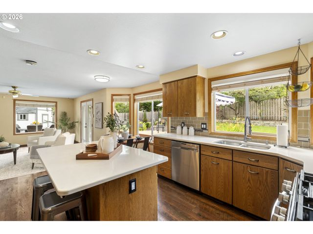 16503 Ne 27TH Ct, Ridgefield, WA 98642