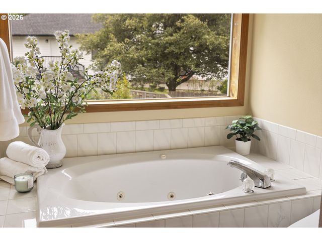 16503 Ne 27TH Ct, Ridgefield, WA 98642