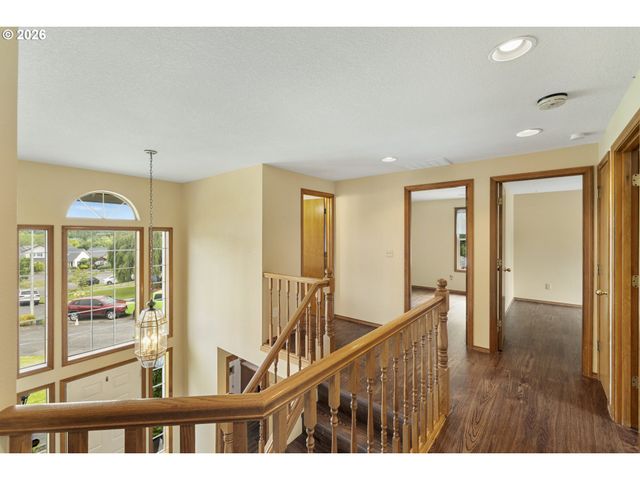 16503 Ne 27TH Ct, Ridgefield, WA 98642