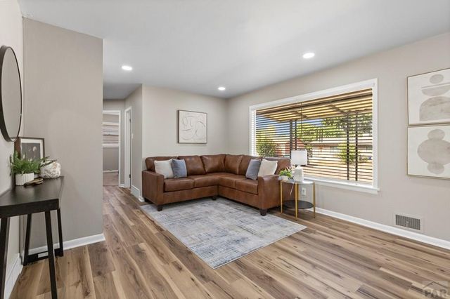 1629 Maplewood Dr, Pueblo, CO 81005