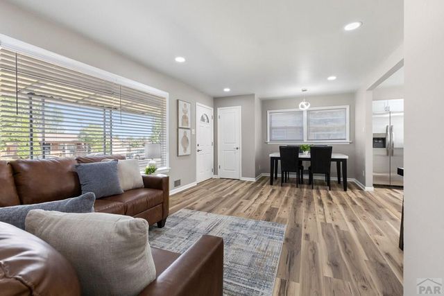 1629 Maplewood Dr, Pueblo, CO 81005