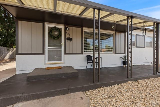 1629 Maplewood Dr, Pueblo, CO 81005
