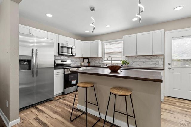 1629 Maplewood Dr, Pueblo, CO 81005