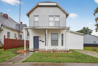 611 W Warren Street, Mitchell, IN 47446