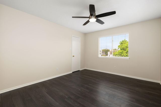 21039 Vista Trail Court, Houston, TX 77073