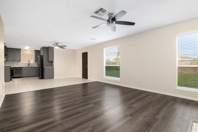 21039 Vista Trail Court, Houston, TX 77073