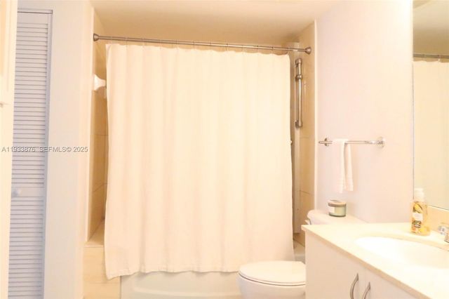 1750 N Bayshore Dr 3305, Miami, FL 33132