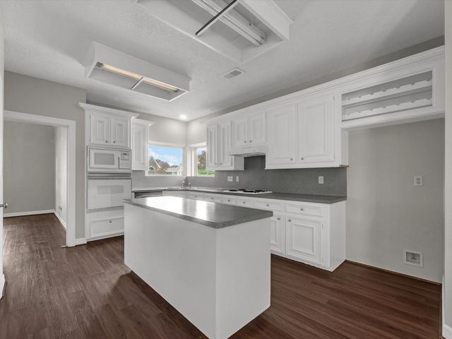 4420 Alamance Street, Baytown, TX 77521