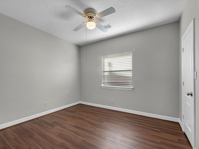 4420 Alamance Street, Baytown, TX 77521
