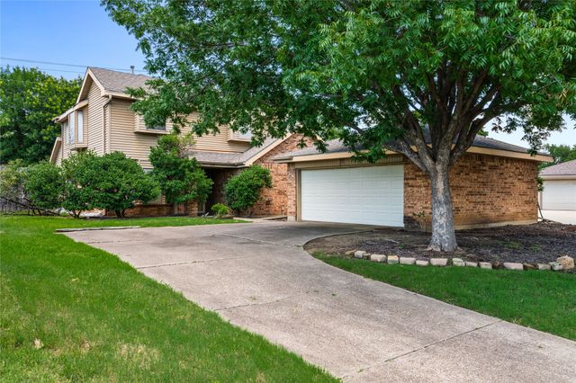 2025 Sancerre Lane, Carrollton, TX 75007