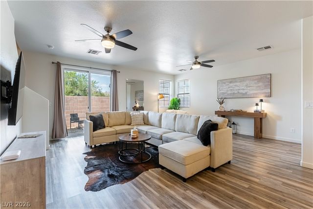 1362 Grass Creek Avenue 2, Henderson, NV 89012