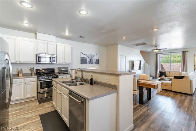 1362 Grass Creek Avenue 2, Henderson, NV 89012