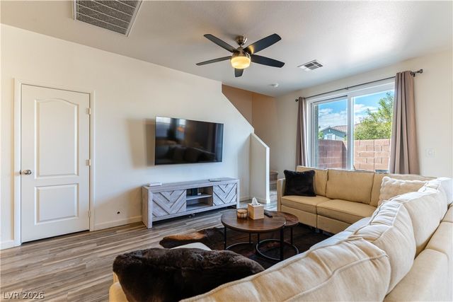 1362 Grass Creek Avenue 2, Henderson, NV 89012