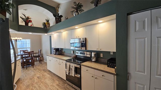 37416 HACKNEY PLACE, Dade City, FL 33523