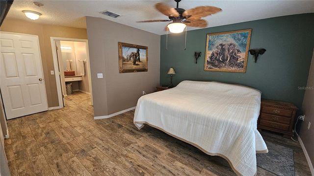 37416 HACKNEY PLACE, Dade City, FL 33523