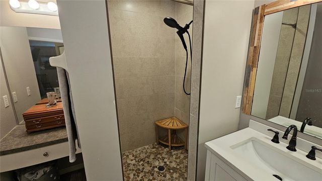 37416 HACKNEY PLACE, Dade City, FL 33523