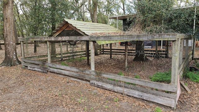 37416 HACKNEY PLACE, Dade City, FL 33523