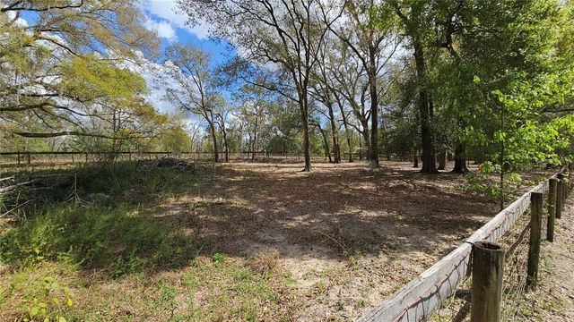 37416 HACKNEY PLACE, Dade City, FL 33523