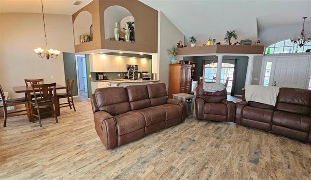 37416 HACKNEY PLACE, Dade City, FL 33523