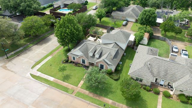 445 Trail View Lane, Garland, TX 75043
