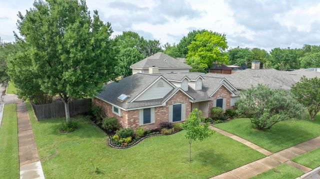445 Trail View Lane, Garland, TX 75043
