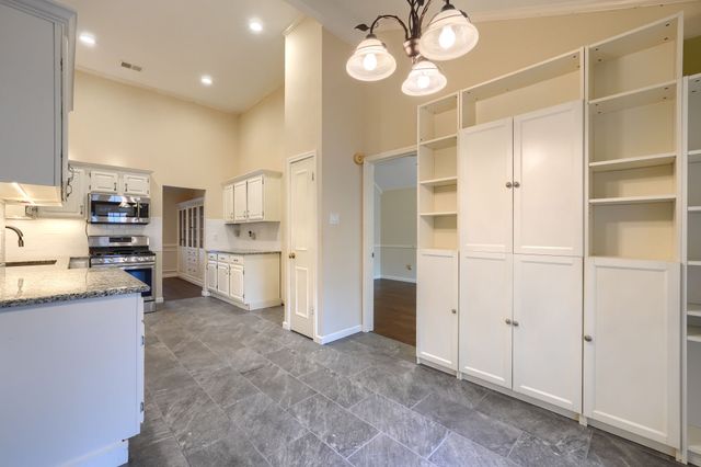 445 Trail View Lane, Garland, TX 75043