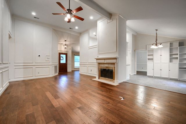 445 Trail View Lane, Garland, TX 75043