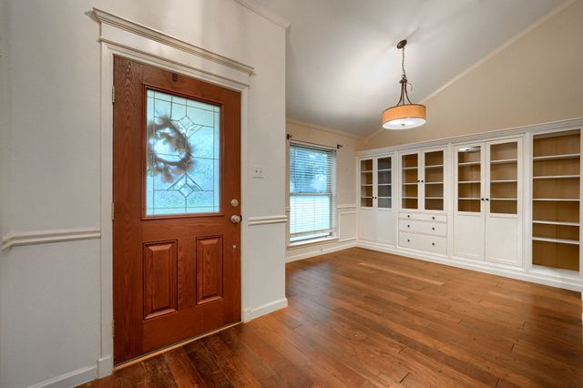 445 Trail View Lane, Garland, TX 75043