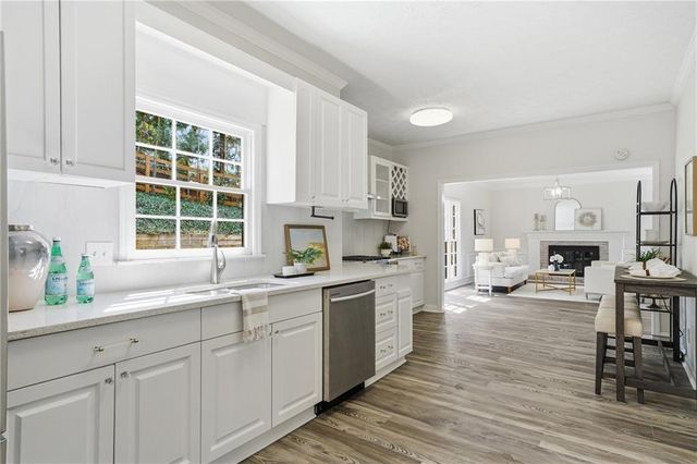 9305 Delft Way, Johns Creek, GA 30022