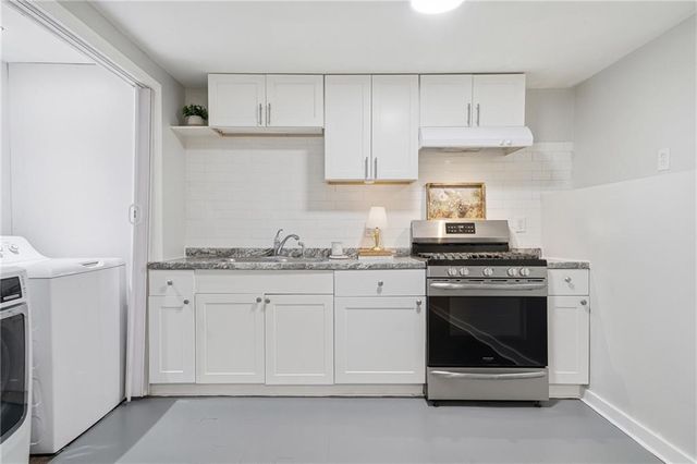 9305 Delft Way, Johns Creek, GA 30022