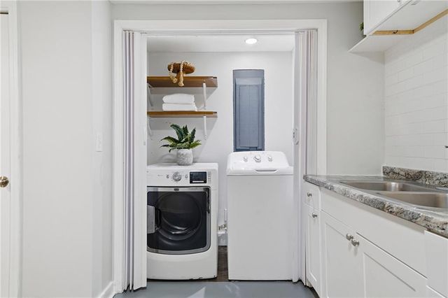 9305 Delft Way, Johns Creek, GA 30022