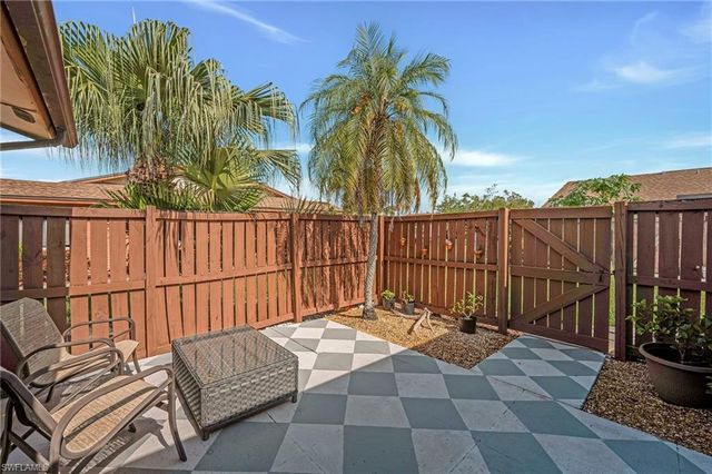 6353 Royal Woods DR, Fort Myers, FL 33908